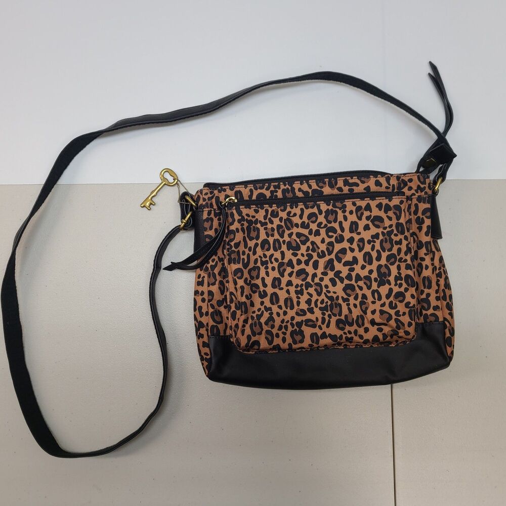 Fossil Leopard Print Crossbody Bag Large Animal Print Black Key Charm - Picture 1 of 9